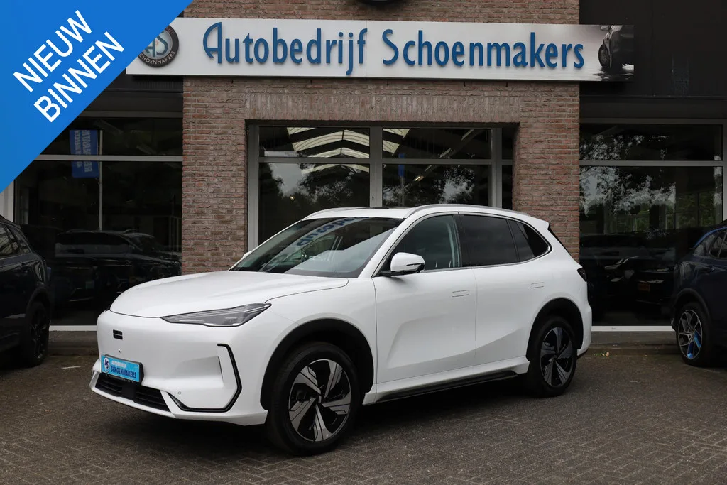 Geely E5 (2026) — foto 1
