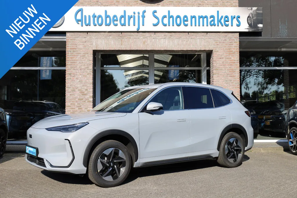 Geely E5 (2026) — foto 1