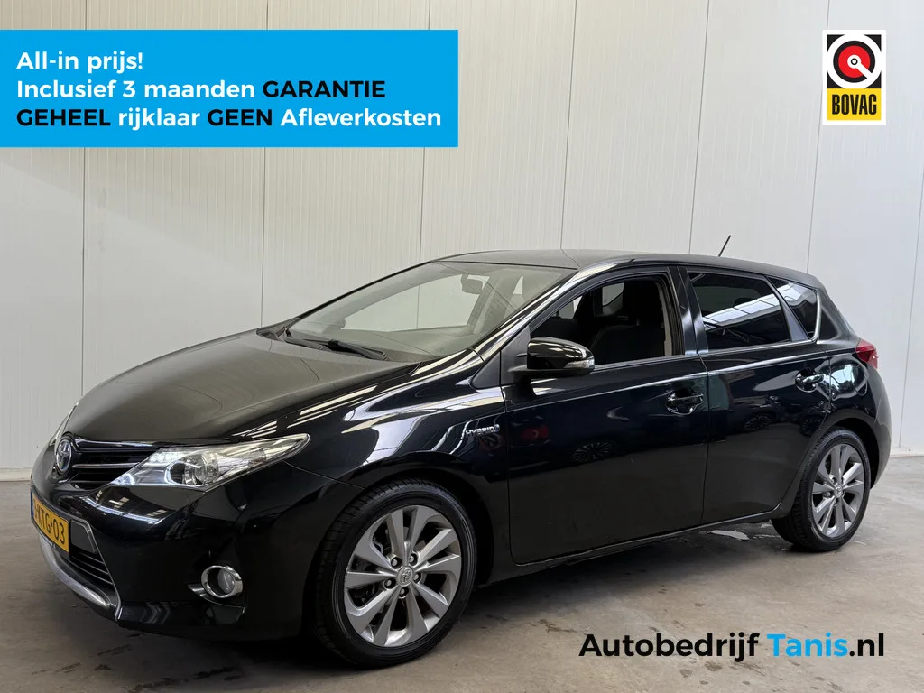 Toyota Auris (2013) — foto 1