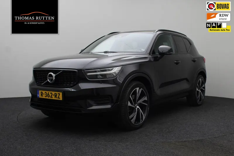 Volvo XC40 (2022)