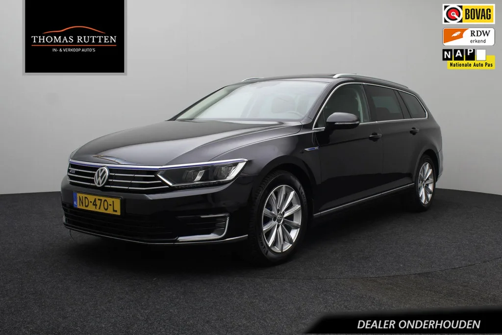 Volkswagen Passat (2016) — foto 1