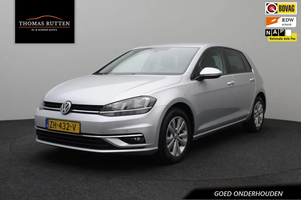 Volkswagen Golf (2019) — foto 1