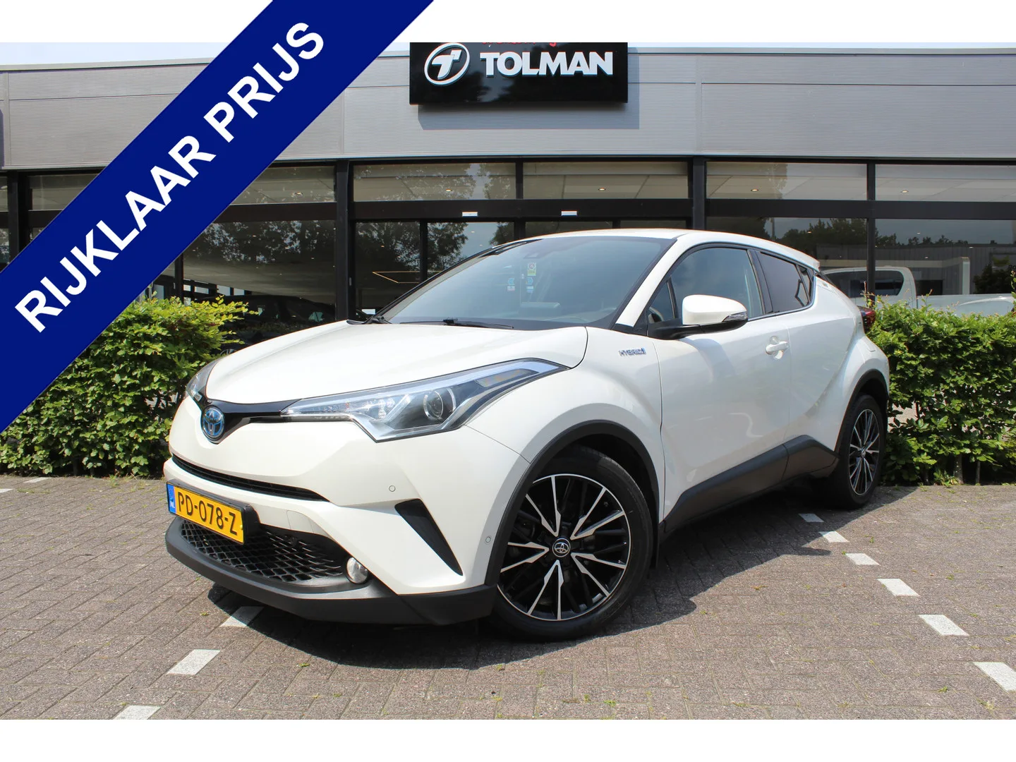 Toyota C-HR (2017) — foto 1