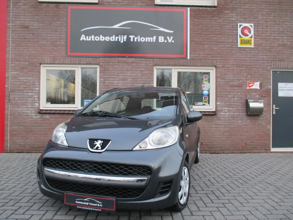 Peugeot 107 (2010) — foto 1