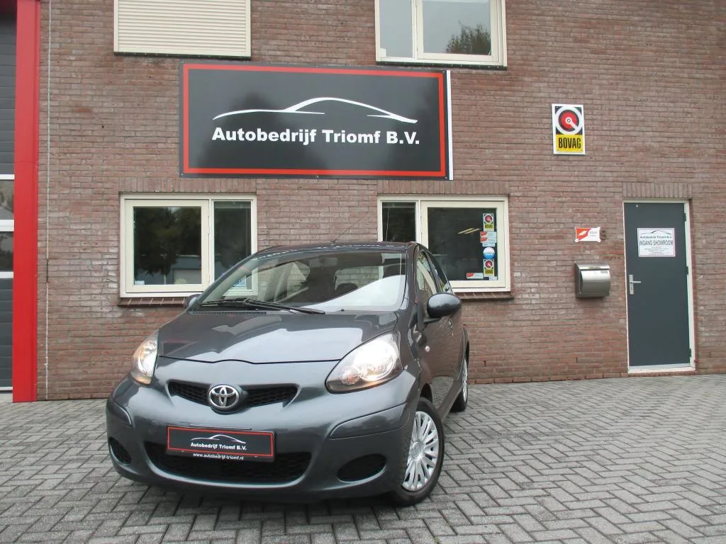 Toyota Aygo (2011) — foto 1
