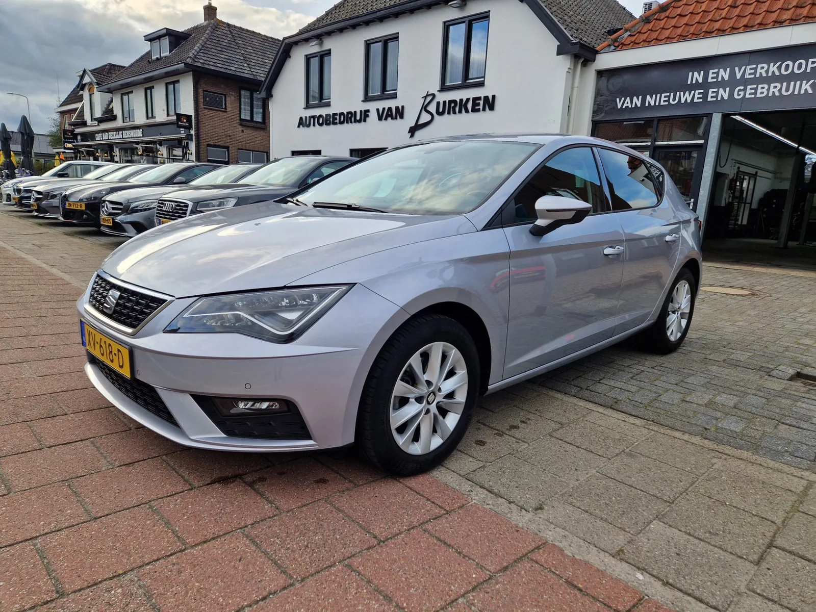 SEAT Leon (2019) — foto 1