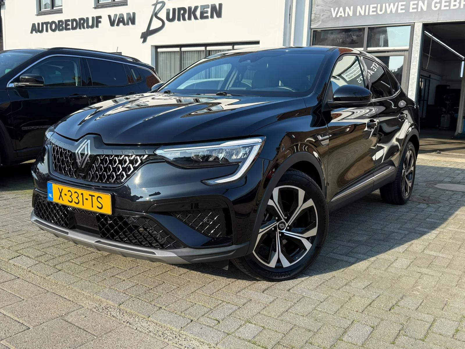 Renault Arkana (2024) — foto 1