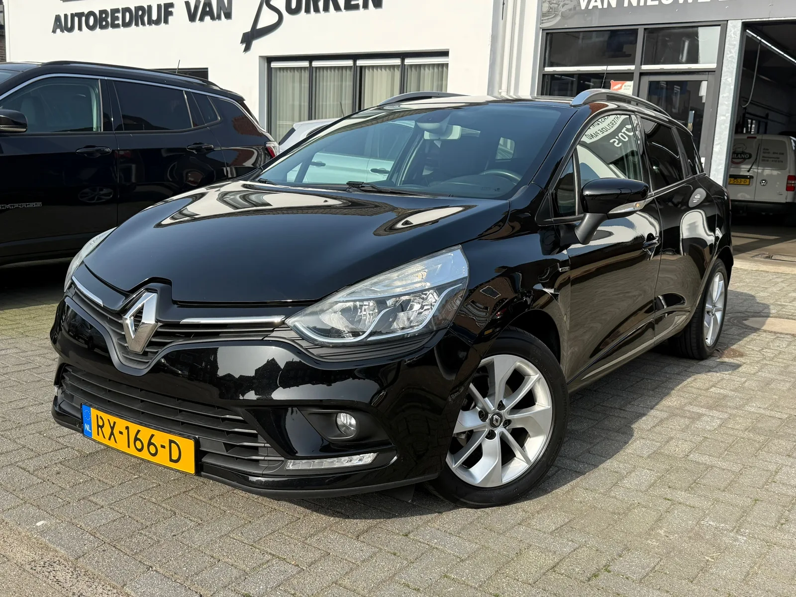 Renault Clio (2017) — foto 1