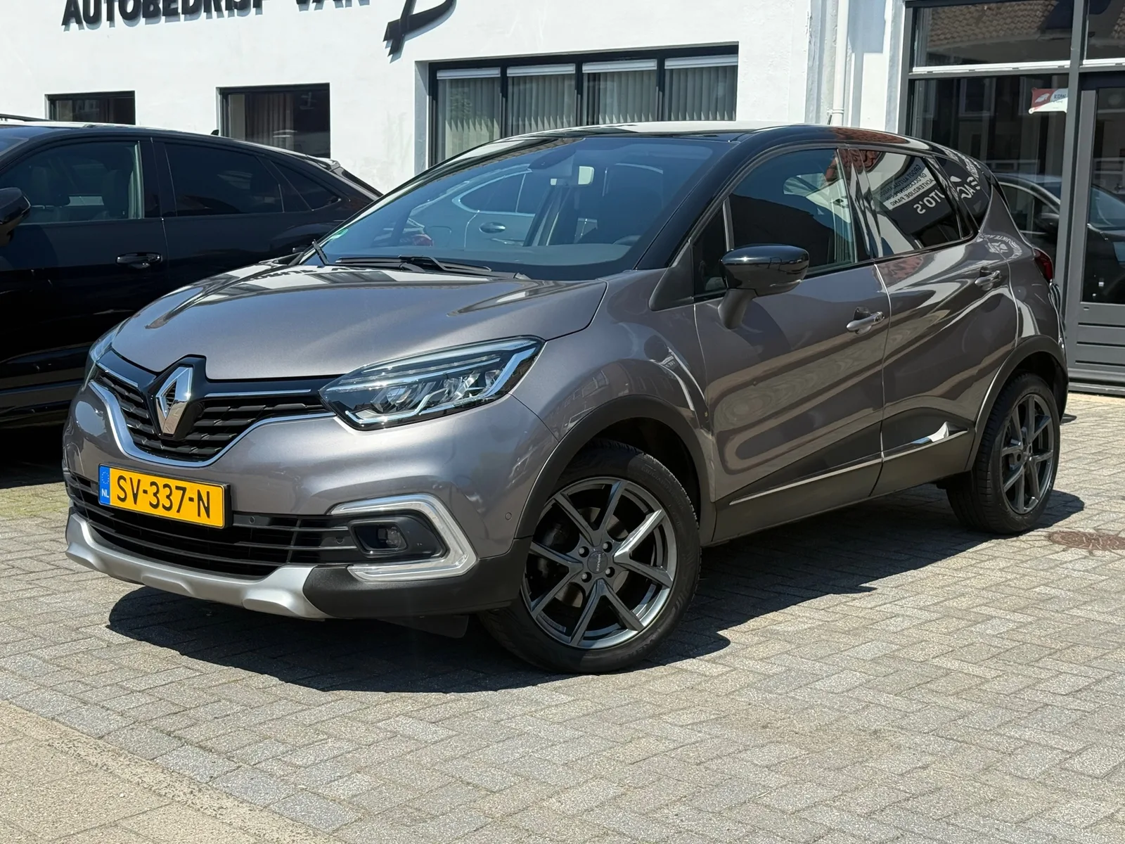 Renault Captur (2018) — foto 1