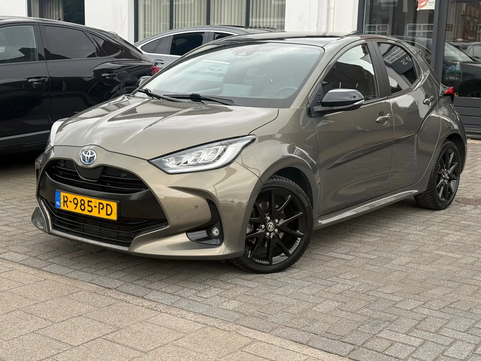 Toyota Yaris (2022) — foto 1