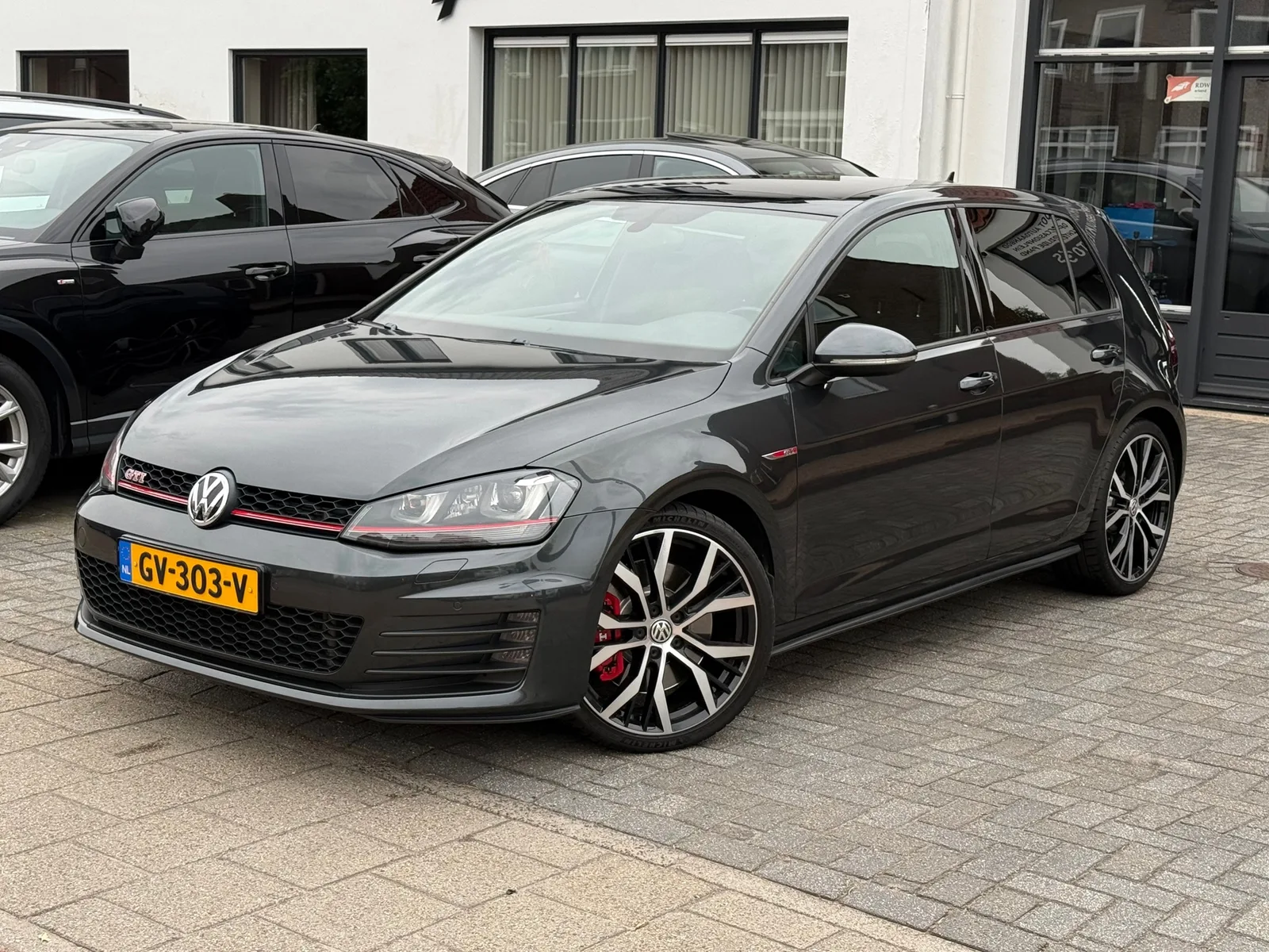 Volkswagen Golf (2015) — foto 1