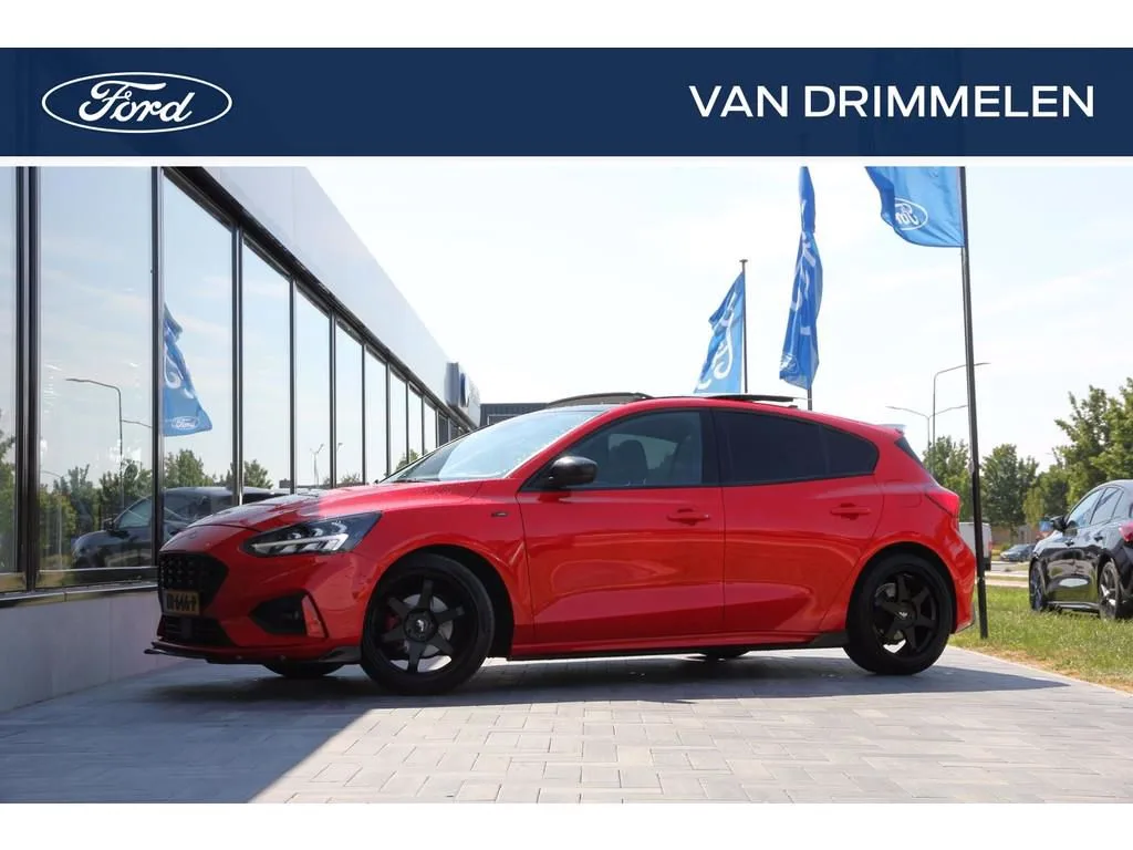 Ford Focus (2018) — foto 1