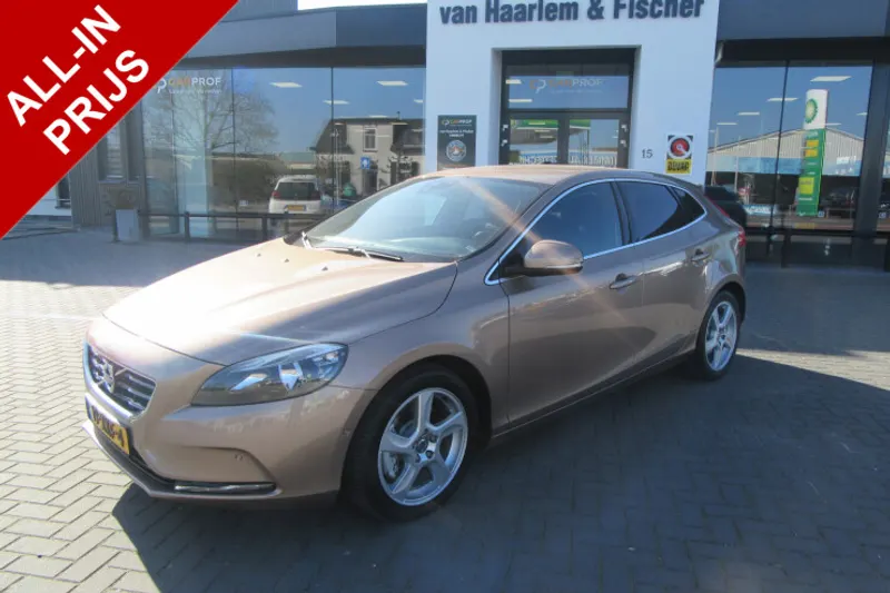 Volvo V40 (2012)
