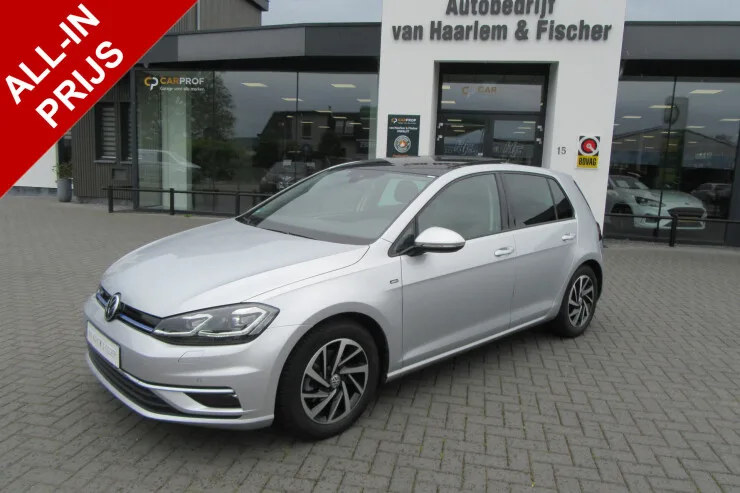 Volkswagen Golf (2018) — foto 1
