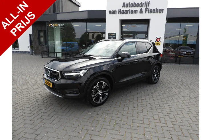 Volvo XC40 (2022) — foto 1