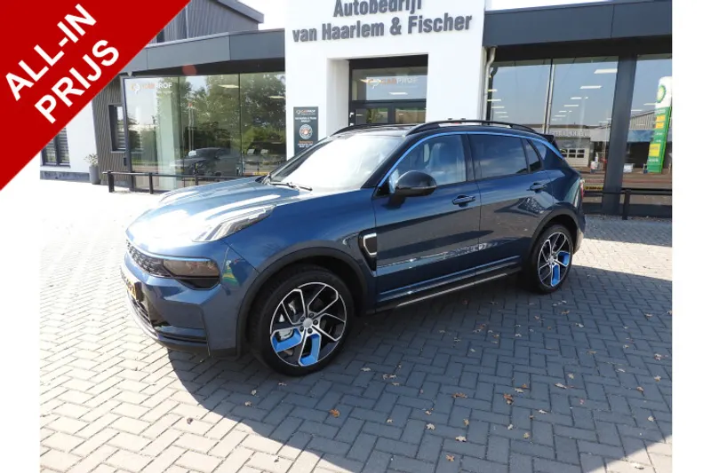 Lynk & Co 01 (2025)