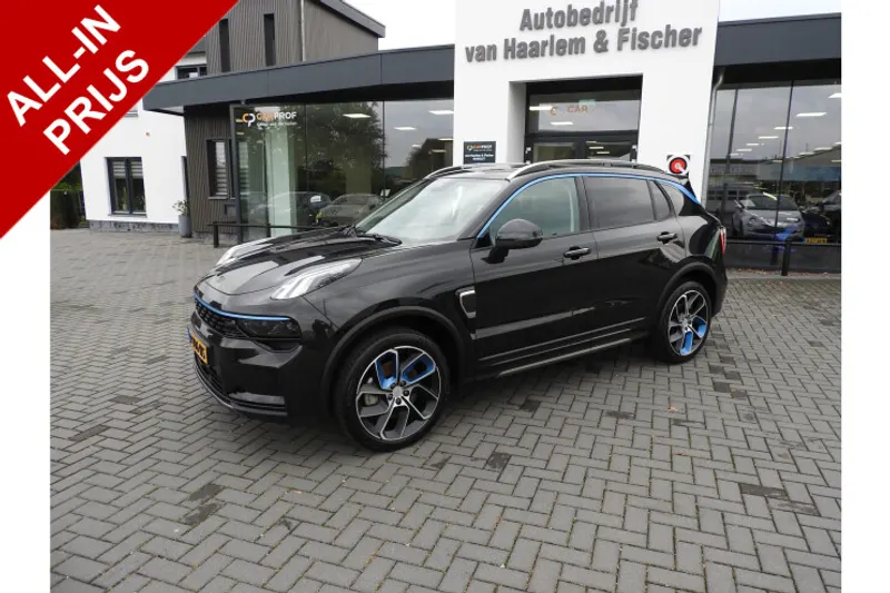 Lynk & Co 01 (2022)