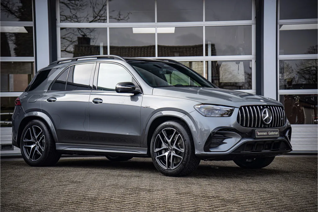 Mercedes-Benz GLE (2025) — foto 1