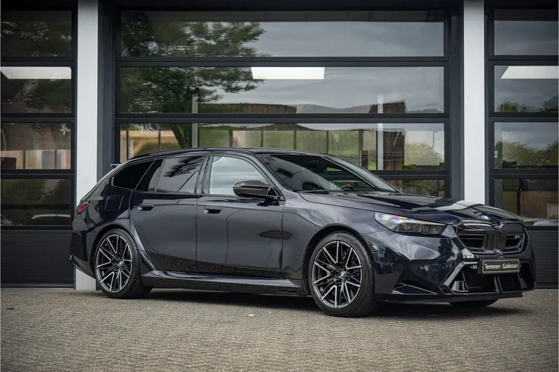 BMW M5 (2025)