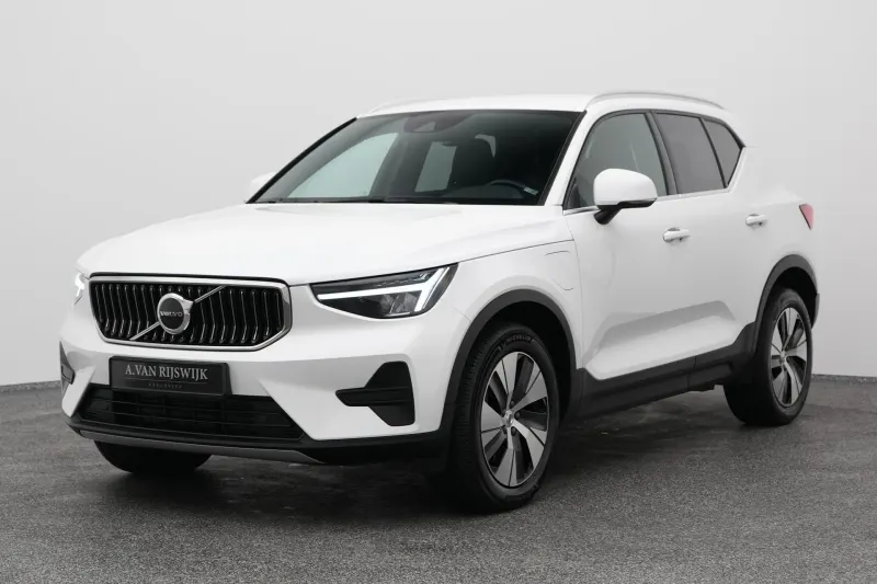 Volvo XC40 (2022)