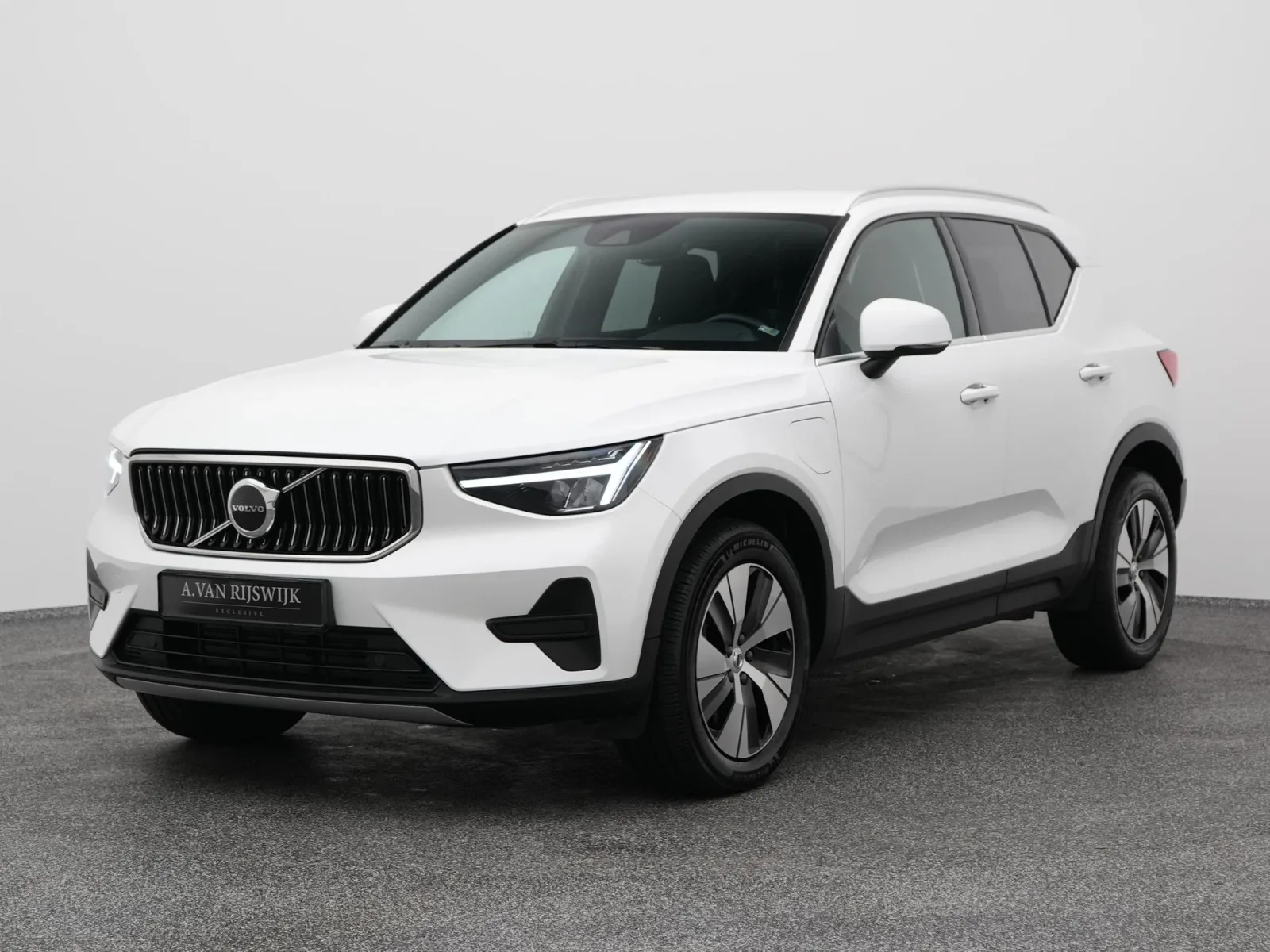Volvo XC40 (2022) — foto 1
