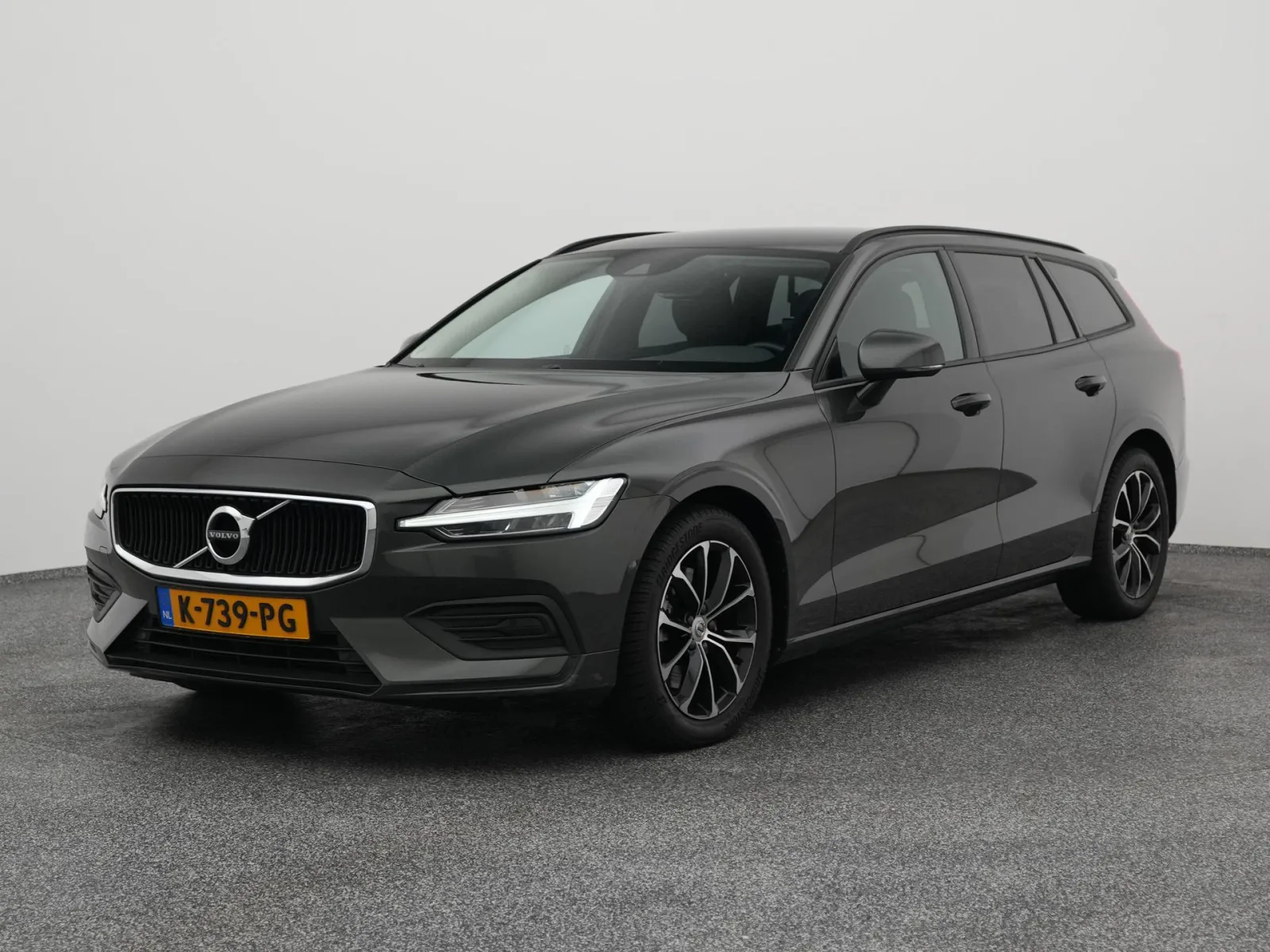 Volvo V60 (2021) — foto 1