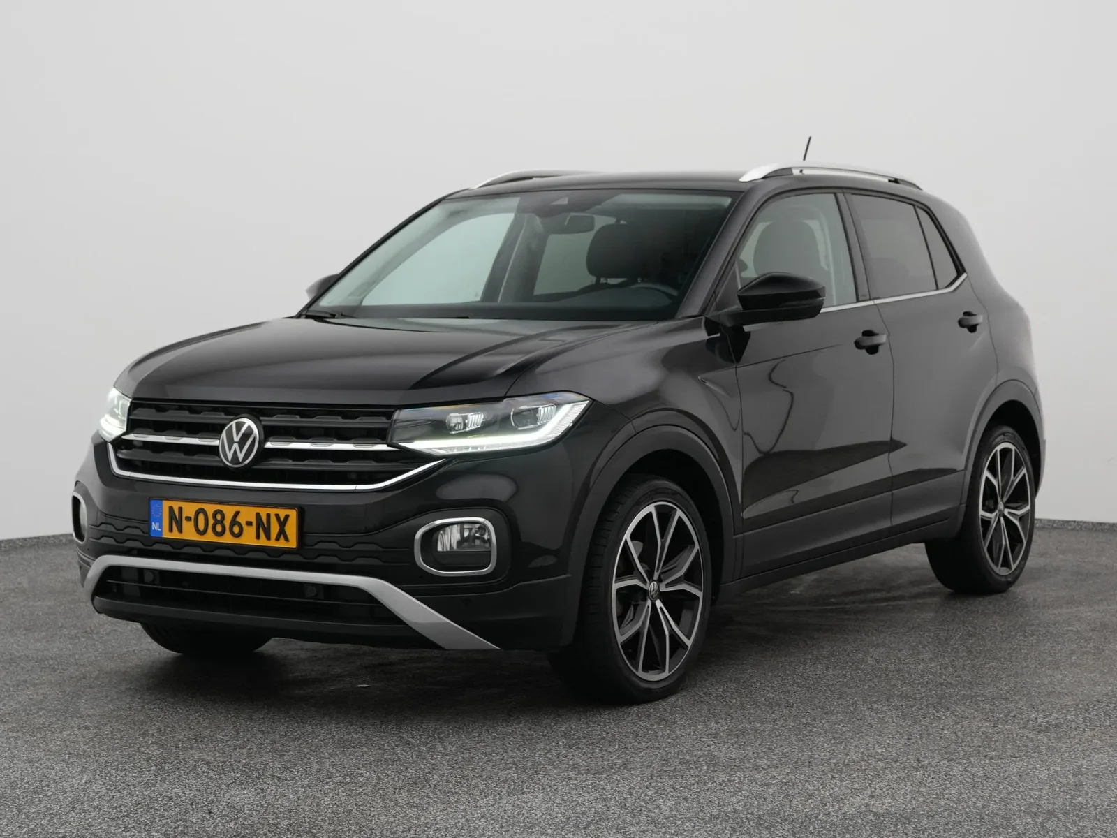 Volkswagen T-Cross (2021) — foto 1