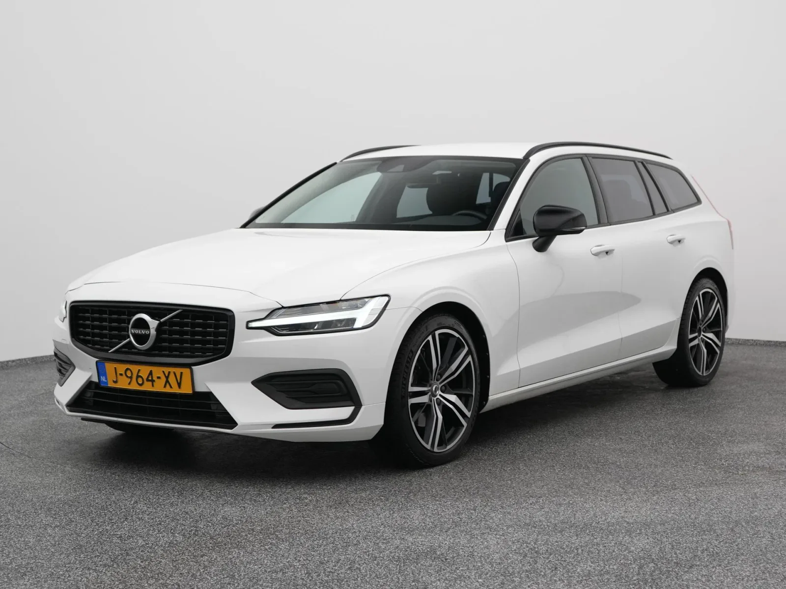 Volvo V60 (2020) — foto 1
