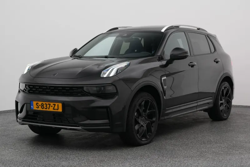 Lynk & Co 01 (2023)