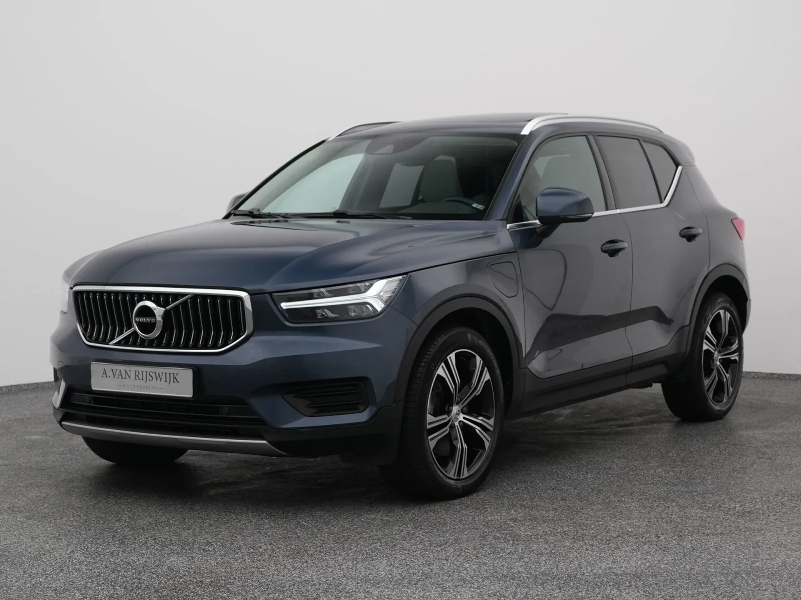 Volvo XC40 (2022) — foto 1