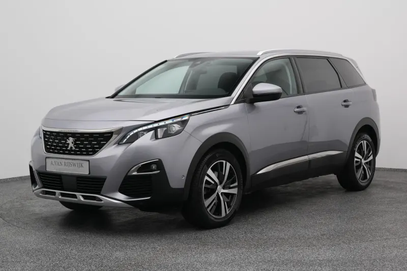 Peugeot 5008 (2021)