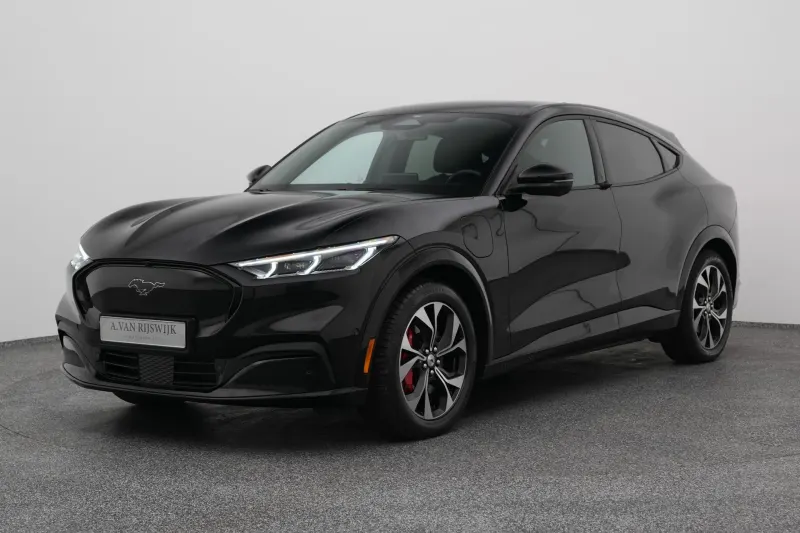 Ford Mustang (2024)