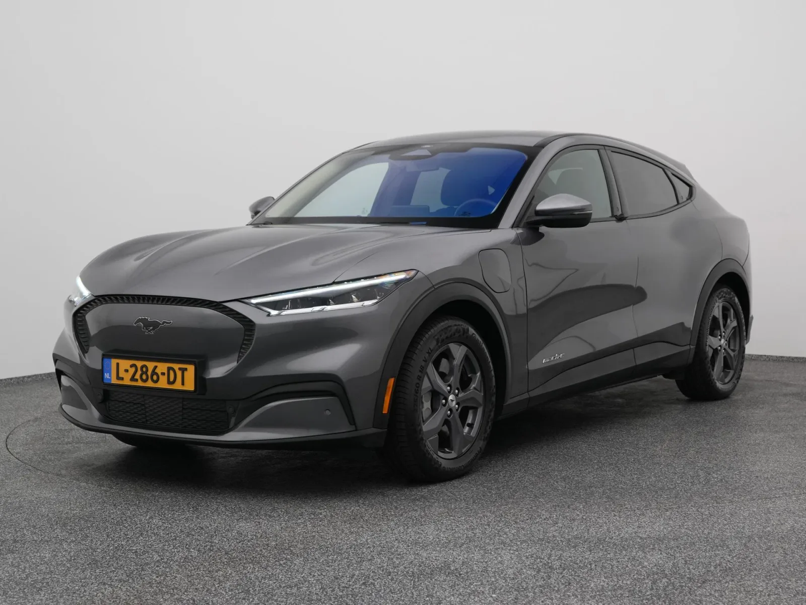 Ford Mustang (2021) — foto 1