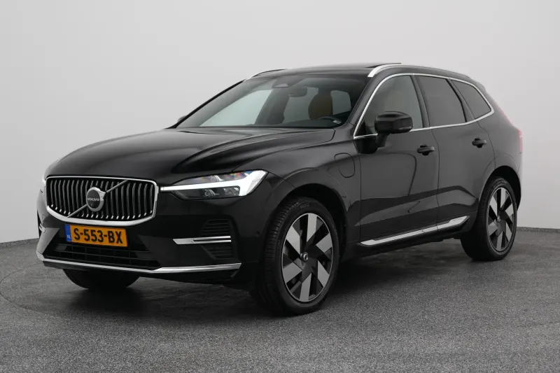 Volvo XC60 (2023)