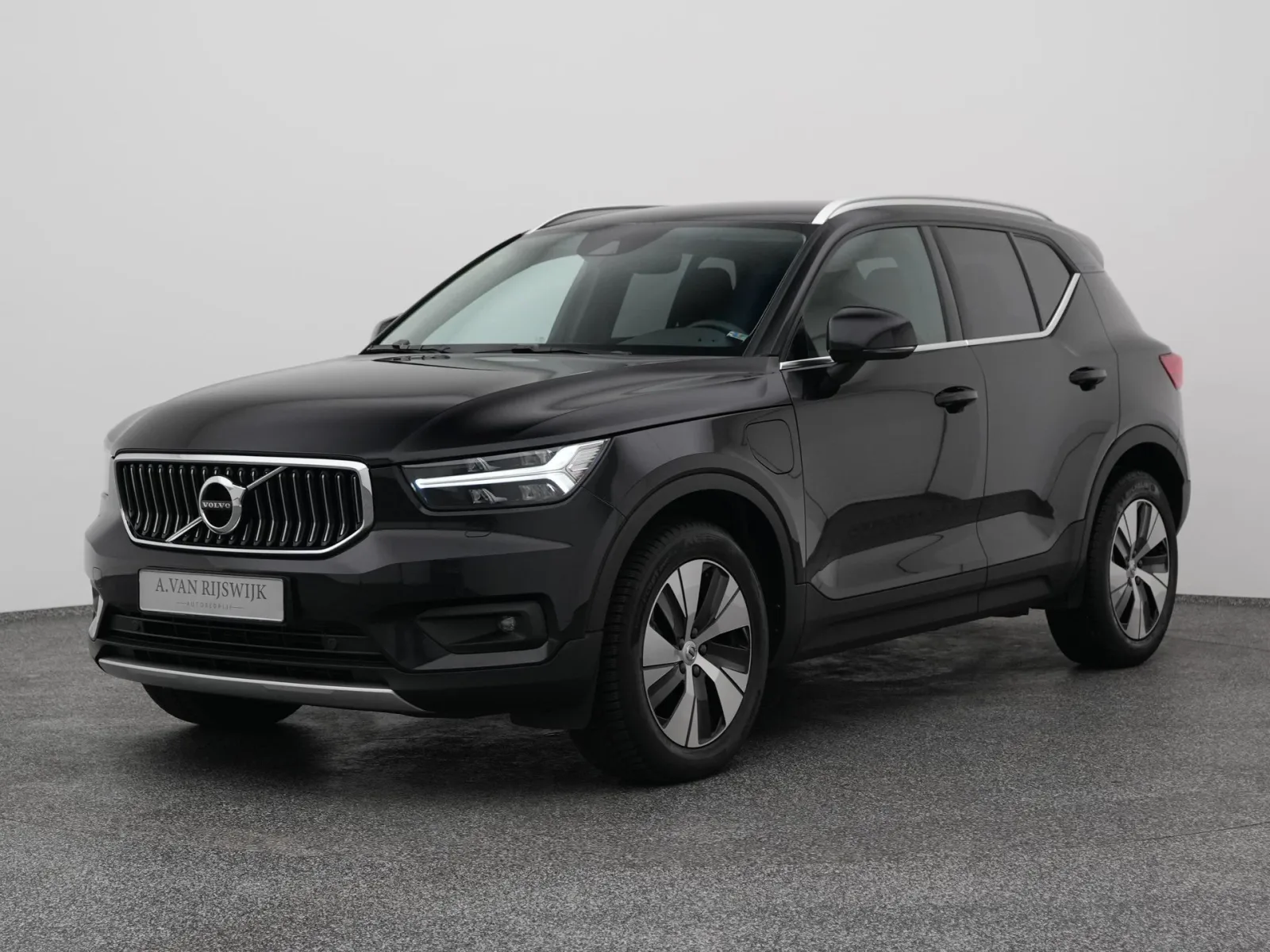 Volvo XC40 (2022) — foto 1