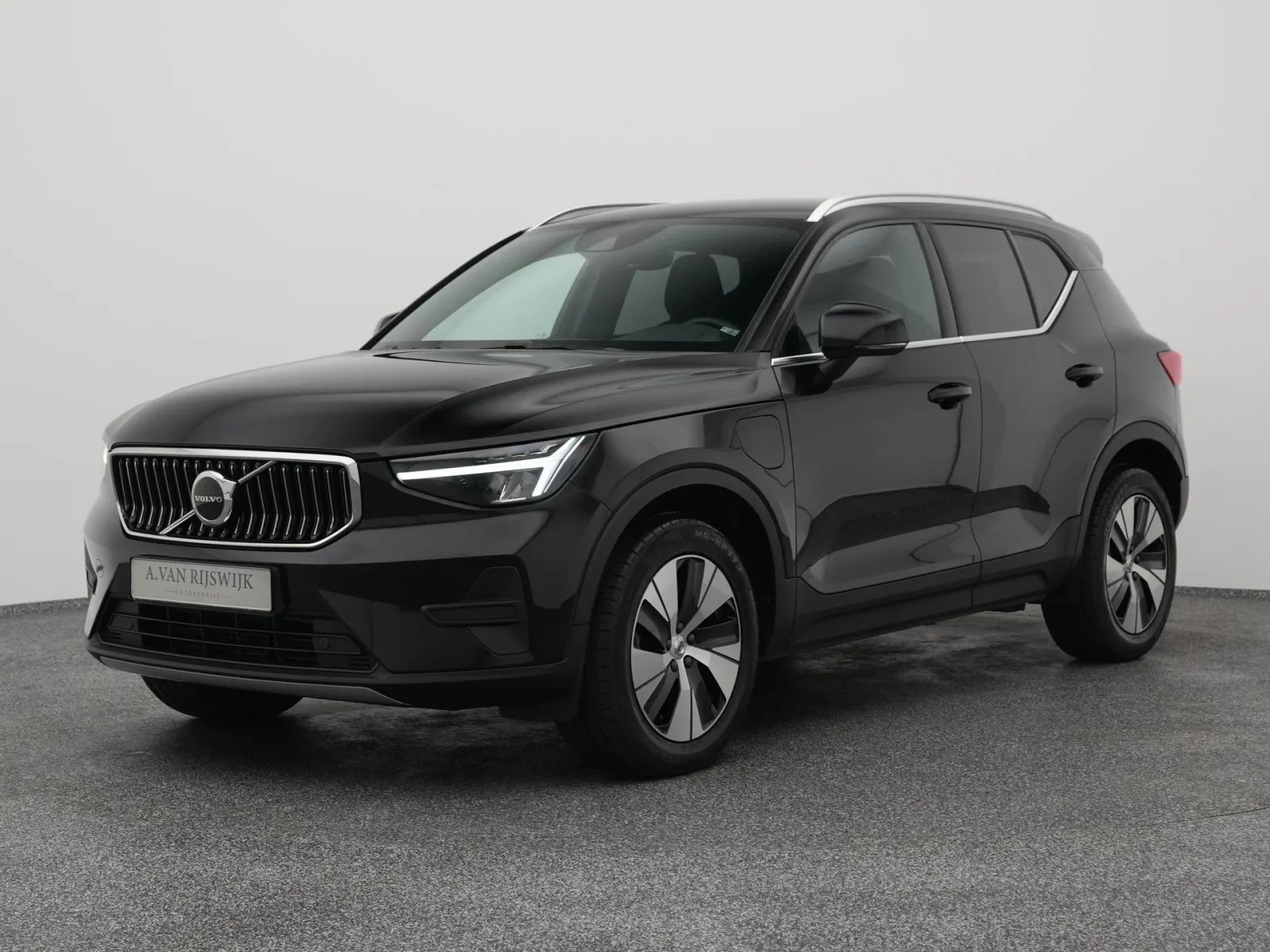 Volvo XC40 (2022) — foto 1