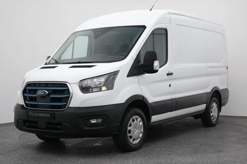Ford E-Transit (2023)