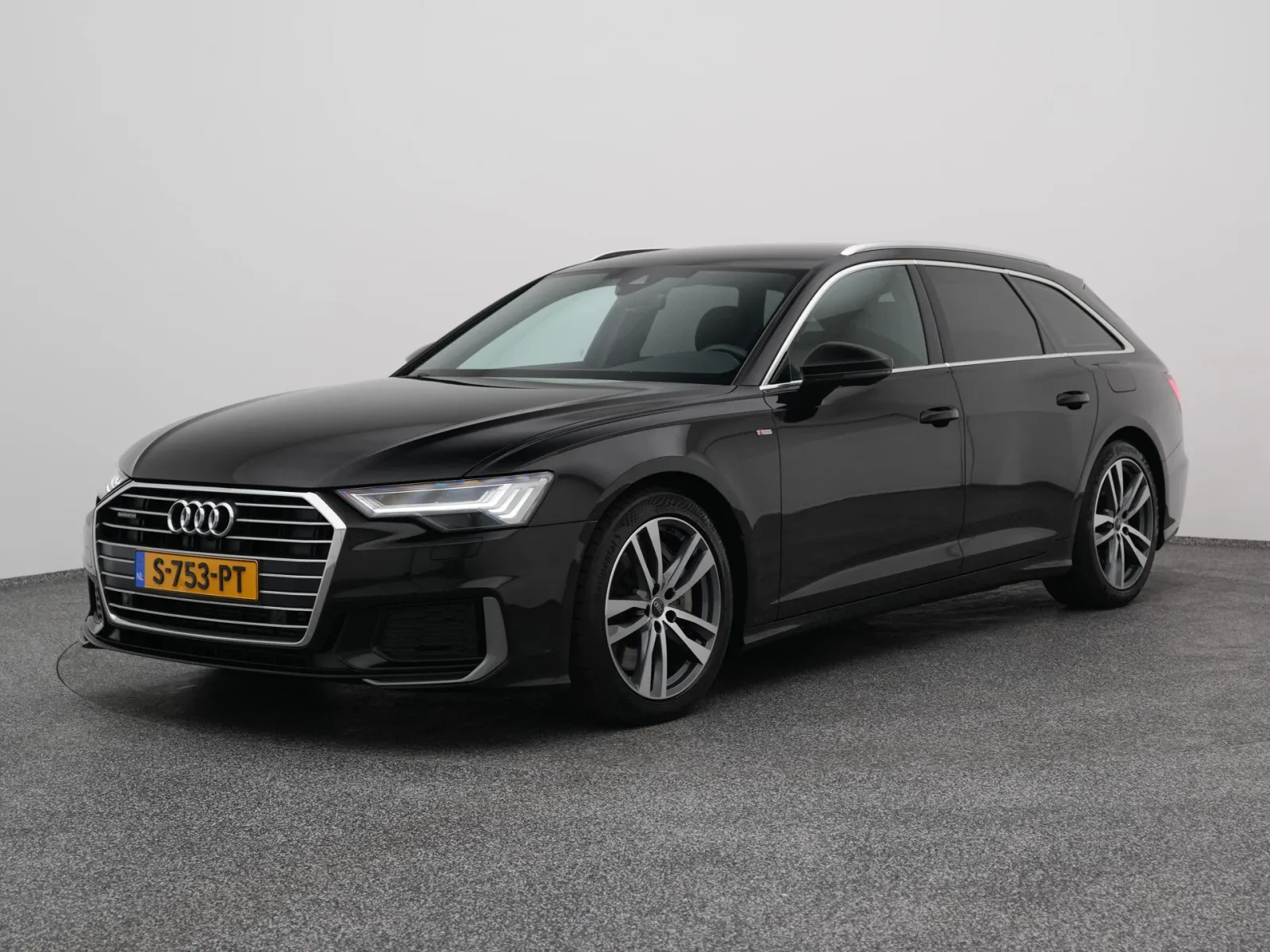 Audi A6 (2023) — foto 1