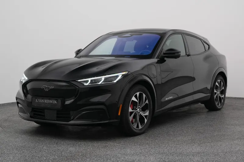 Ford Mustang (2024)