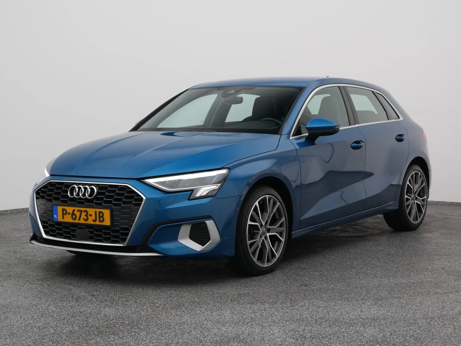 Audi A3 (2022) — foto 1