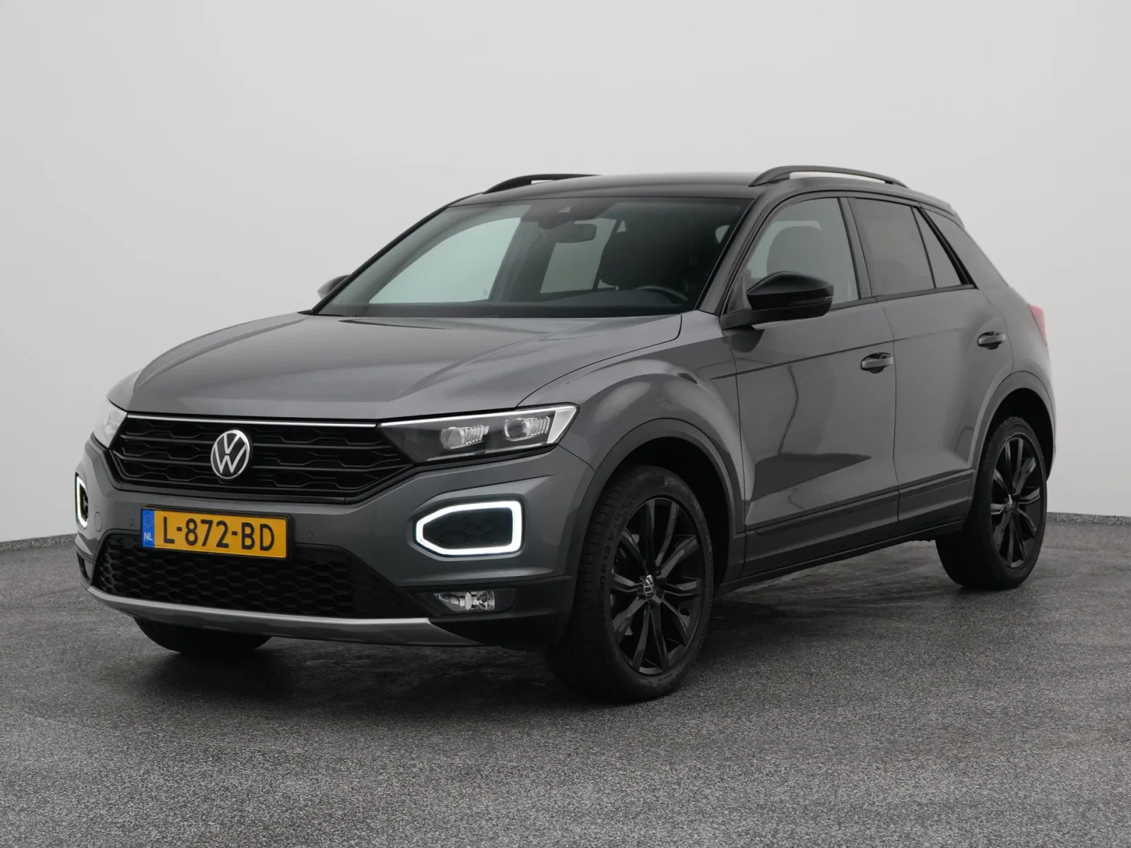 Volkswagen T-Roc (2021) — foto 1