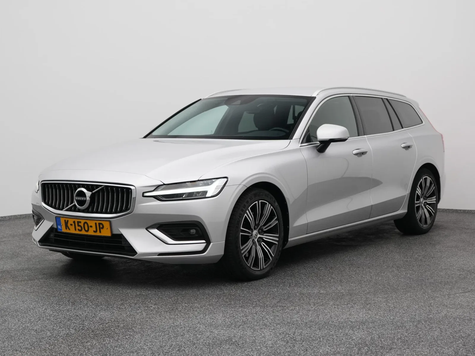Volvo V60 (2021) — foto 1