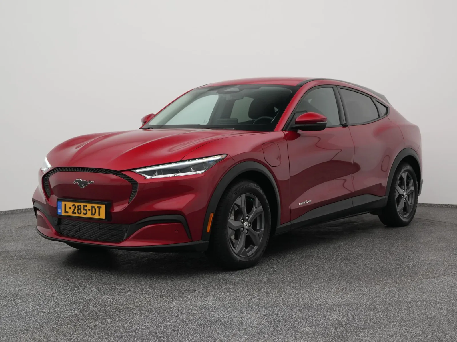 Ford Mustang (2021) — foto 1