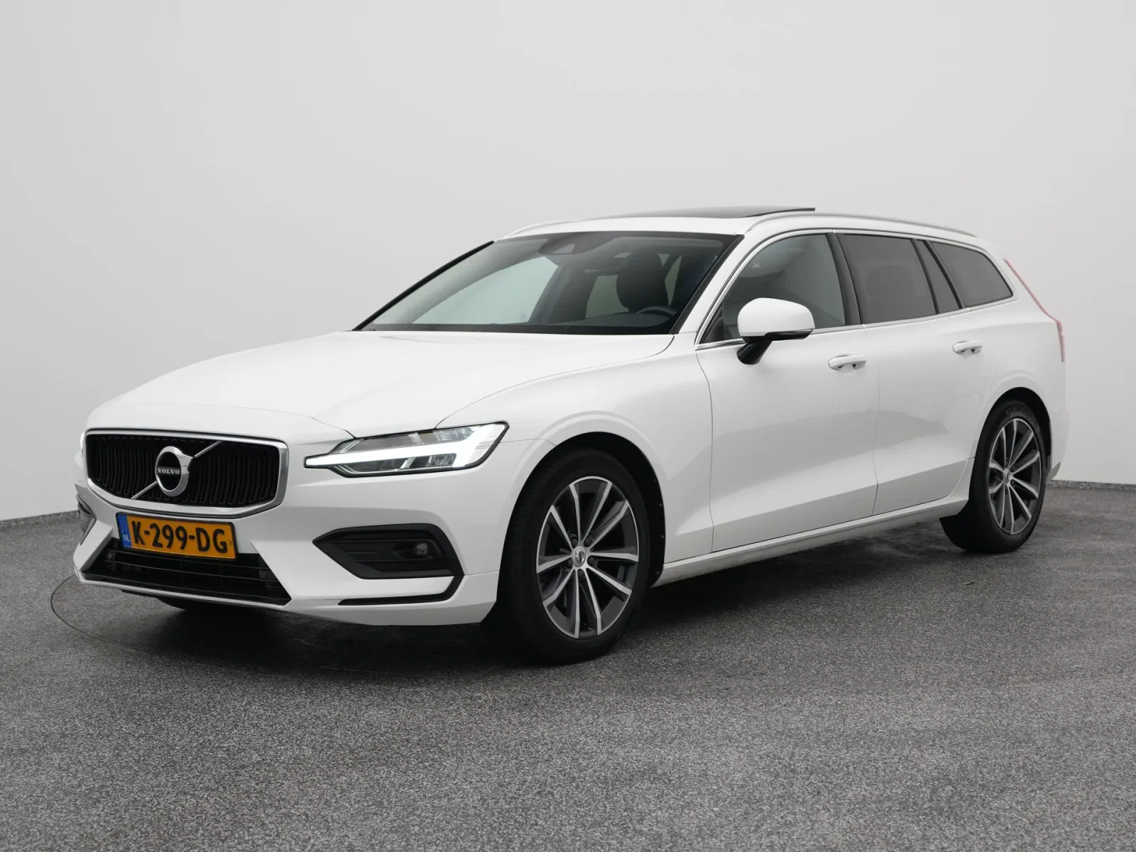 Volvo V60 (2020) — foto 1