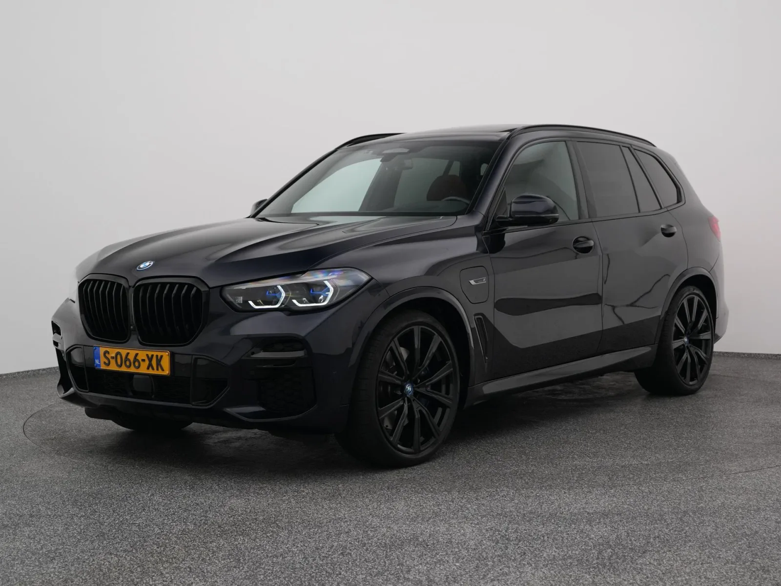 BMW X5 (2023) — foto 1