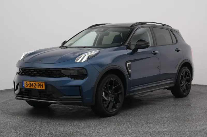 Lynk & Co 01 (2023)