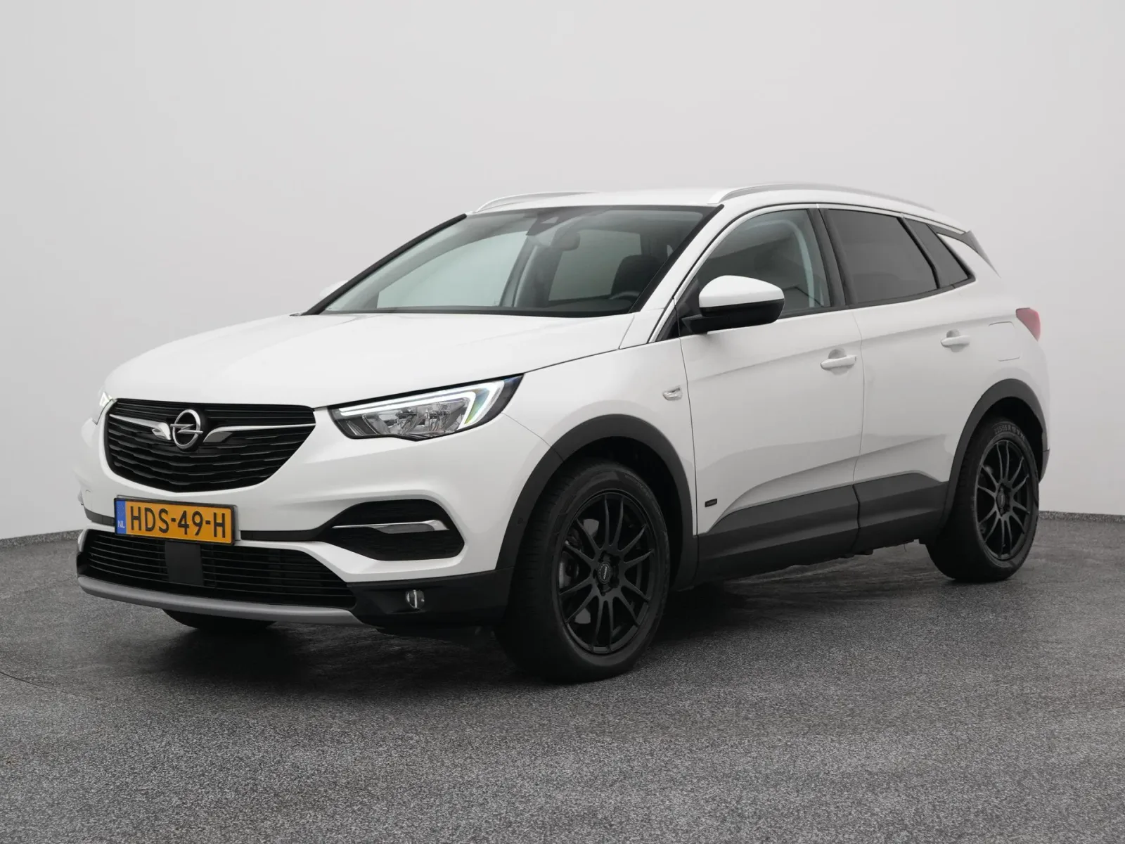 Opel Grandland (2021) — foto 1