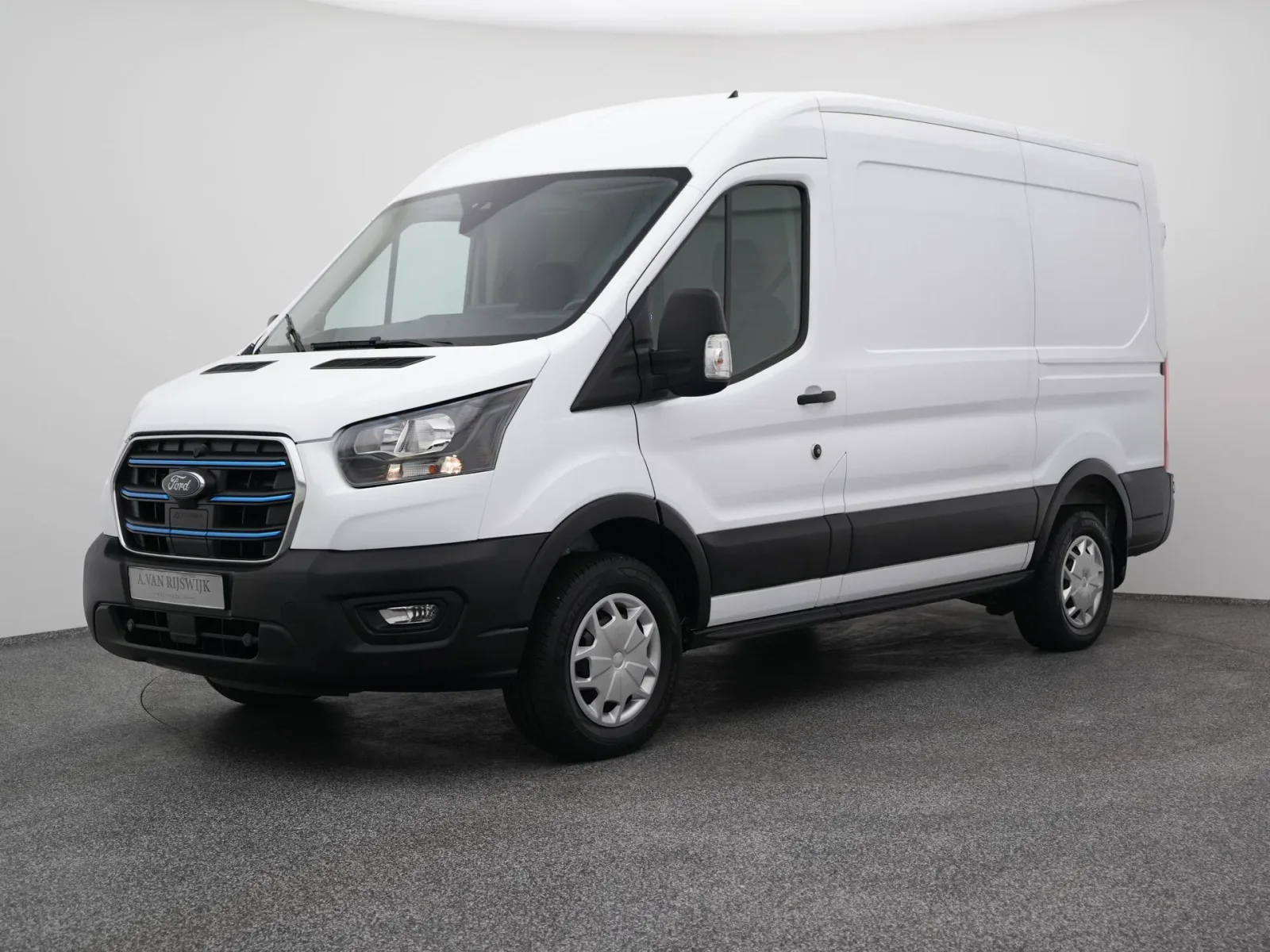 Ford E-Transit (2023) — foto 1