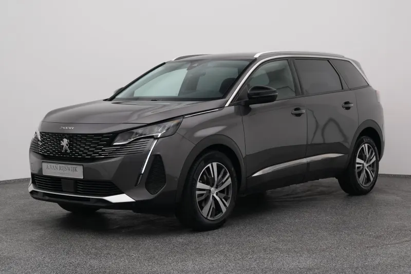 Peugeot 5008 (2022)