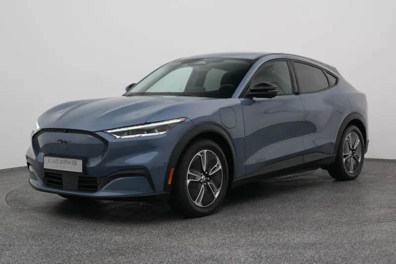 Ford Mustang (2024)